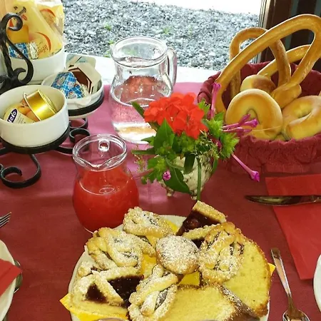 Le Del Pollino Bed & Breakfast 3*